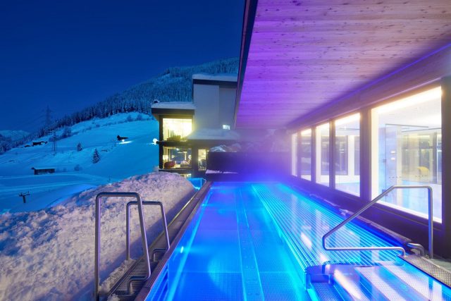Whirlpool Family Winter