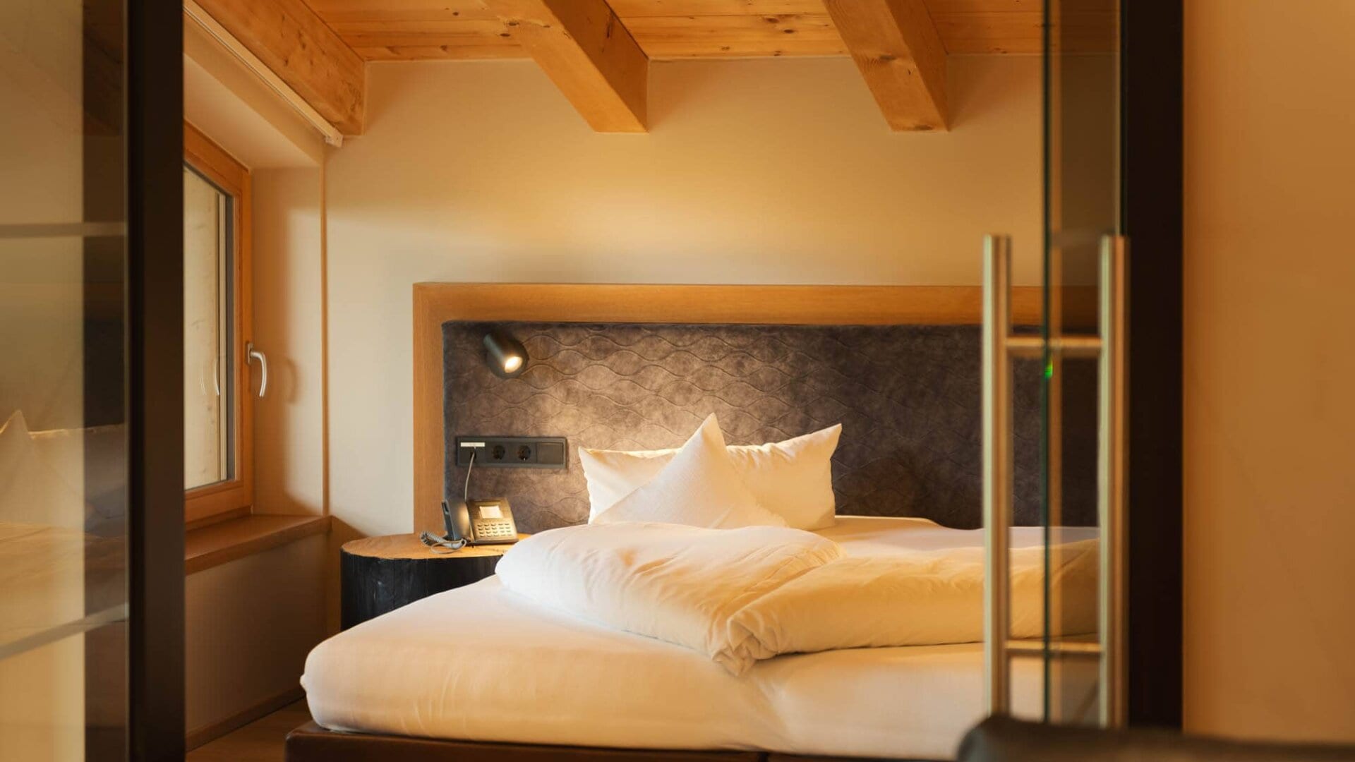 Kamin Suite › Almhof Family Resort & SPA