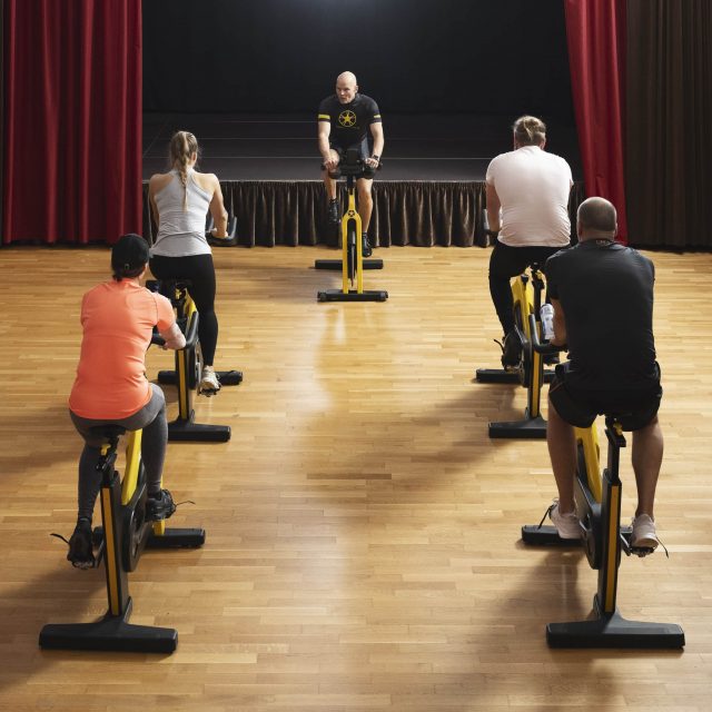 Fitness group cycling 1