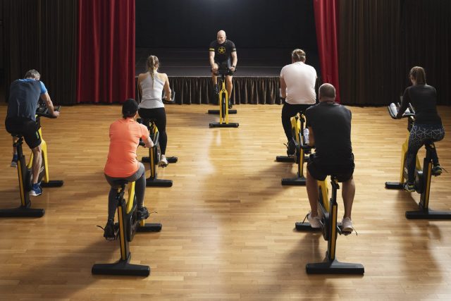 Fitness group cycling 1 scaled