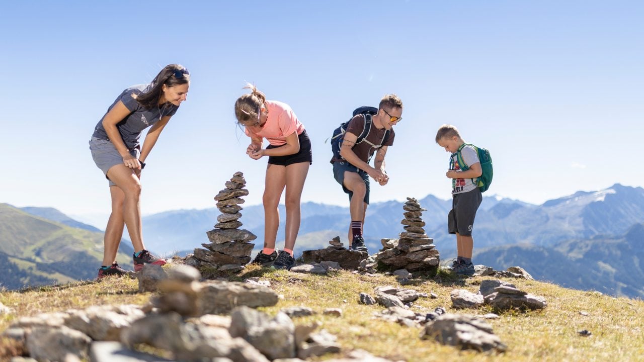 Inklusivleistungen 12 Wandern Familie Isskogel Zillertal Arena 05