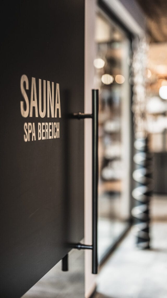 Eingang zur Sauna im Spa-Bereich