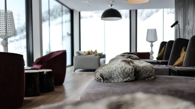 Moderne Lounge mit gemütlicher Sitzgelegenheit
