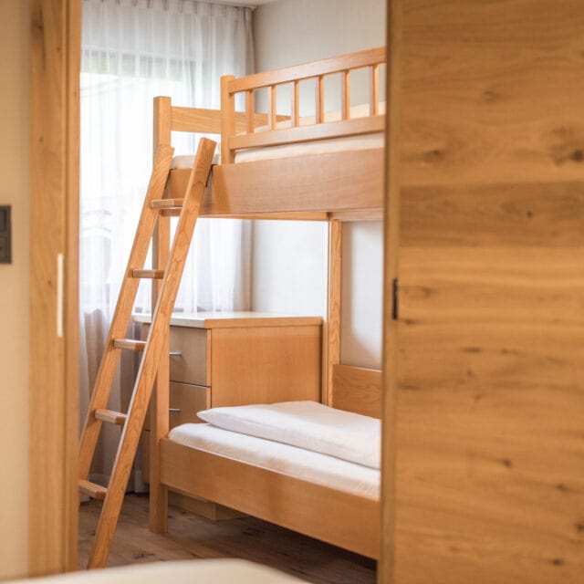 almhof kinderzimmer m seesuite kuschel,