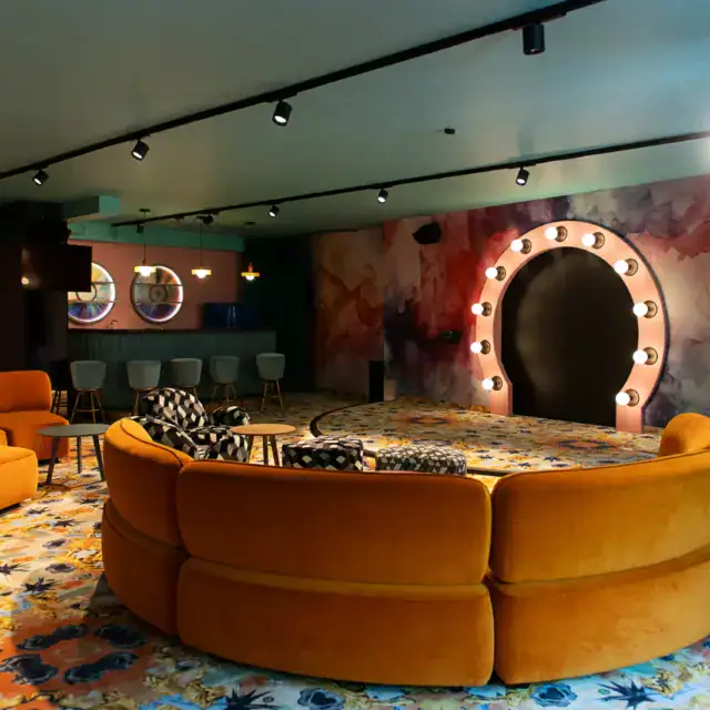 family entertainment center 5484