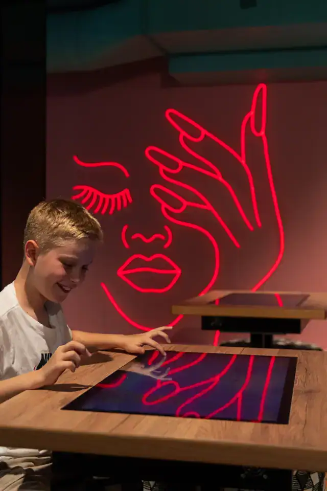 family entertainment center 6332